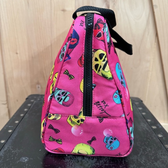 Betsey Johnson Skulls Bows Bones Insulated Lunch Tote Pirate Cooler Bag Pink - Picture 3 of 15